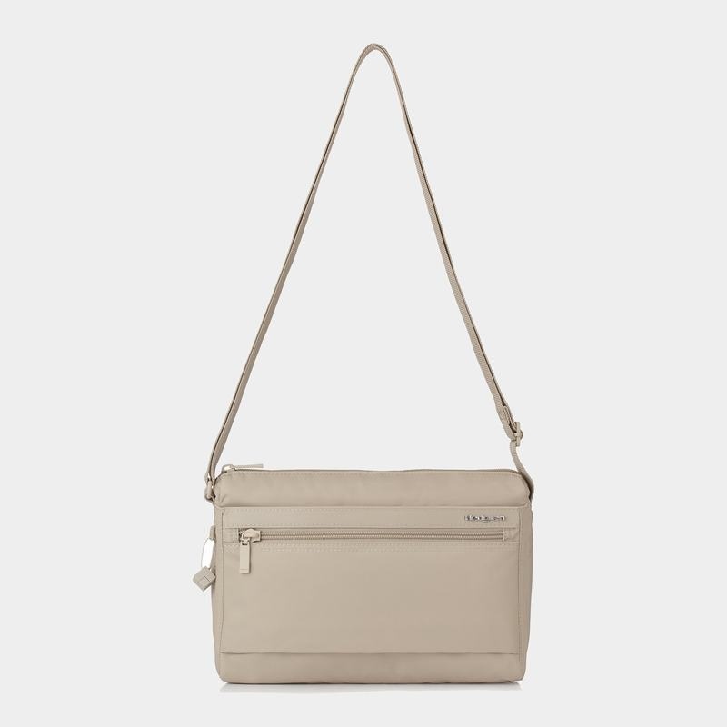 Beige Women's Hedgren Eye Medium Shoulder Bags | DLO937AR