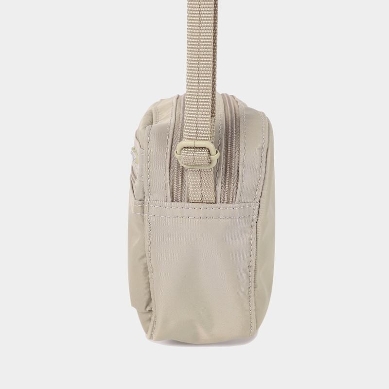 Beige Women's Hedgren Maia Crossbody Bags | VNE8915JI