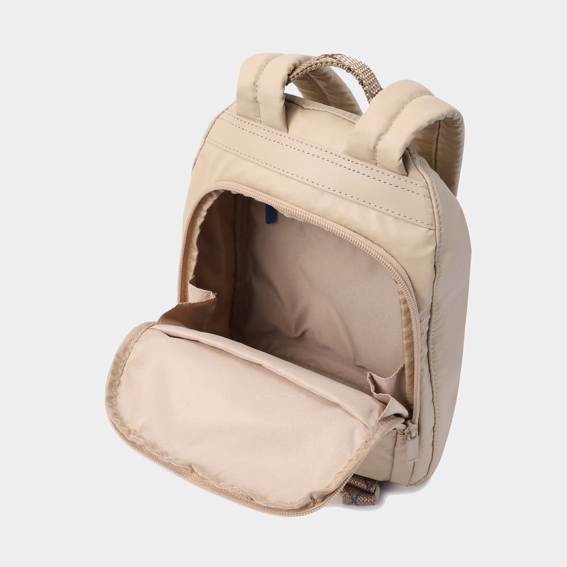 Beige Women's Hedgren Vogue Rfid Backpacks | OGY4636ZL