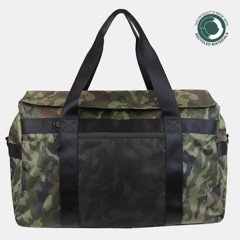 Green Black Women\'s Hedgren Wanderer Sustainable Weekender Duffle Bags | TUD181QQ