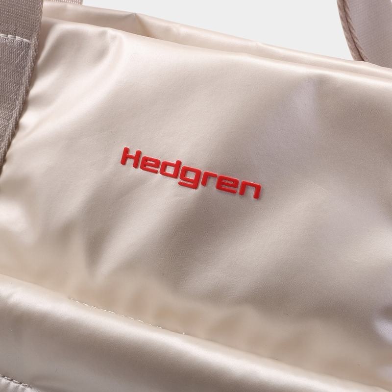 White Beige Women's Hedgren Puffer Tote Bags | AXG4775ML