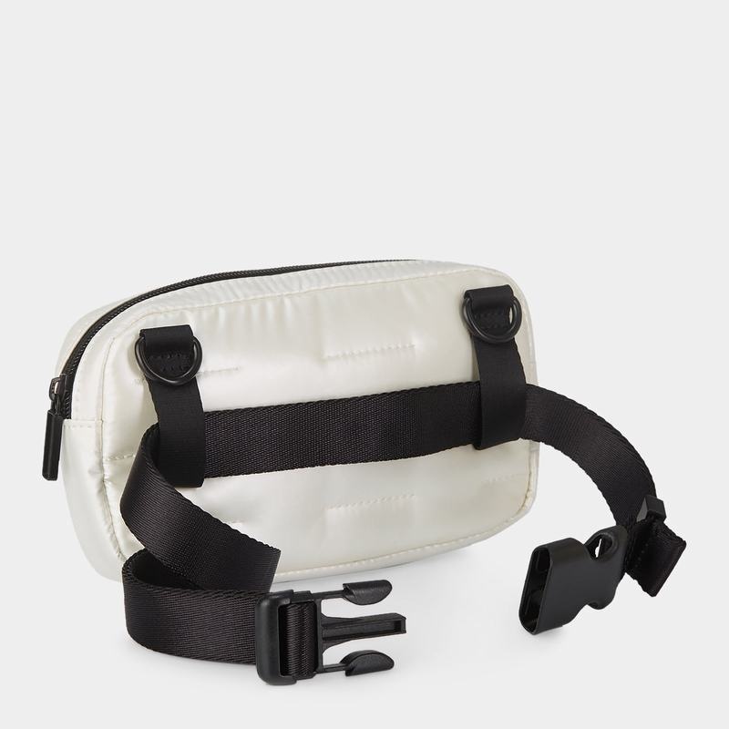 White Women's Hedgren Snug Belt Bags | ALF9752XL